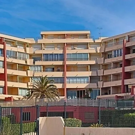 - 6 Pers, 32 M2, 2/1 4 דירה *